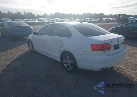 2014 Volkswagen Jetta 2.0L Tdi from USA, damaged, VIN 3VWLL7AJ5EM389420